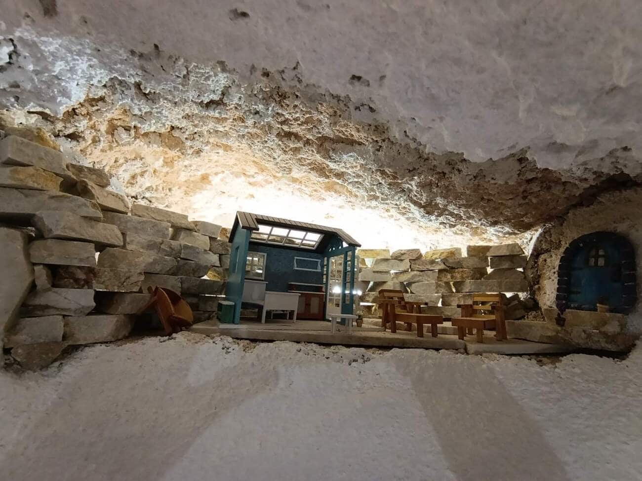 5 bedroom Finca/Country House for sale in L'Alguena / Alguenya - € 225,000 (Ref: 9533330)