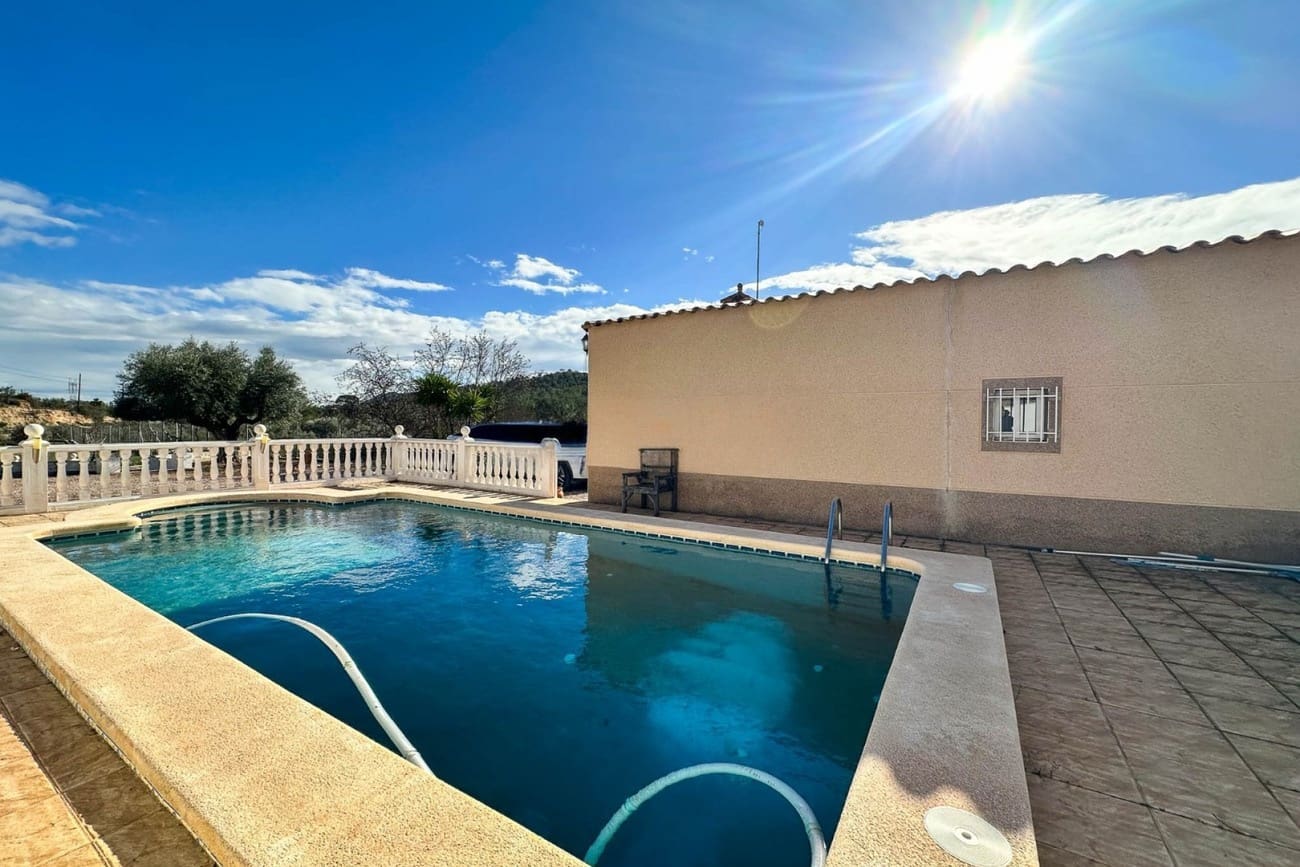 3 sovrum Villa till salu i Hondon de las Nieves med pool - 269 950 € (Ref: 9557409)