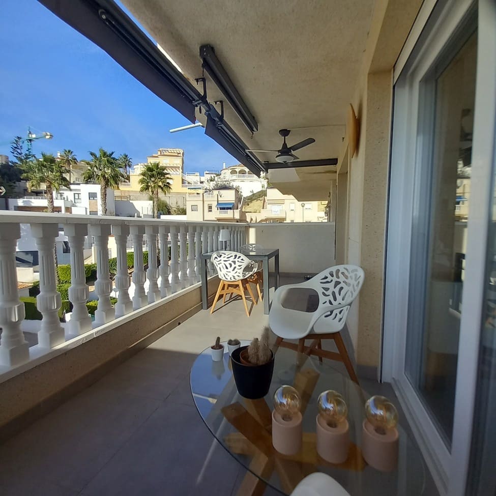 3 soveværelse Lejlighed til salg i Ciudad Quesada med swimmingpool - € 219.000 (Ref: 9578269)