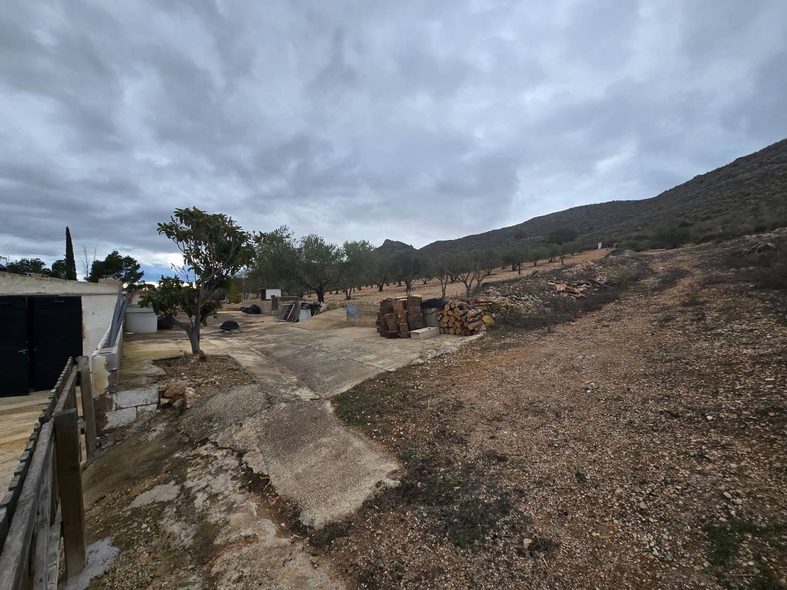 4 bedroom Finca/Country House for sale in Yecla with pool garage - € 194,995 (Ref: 9589328)