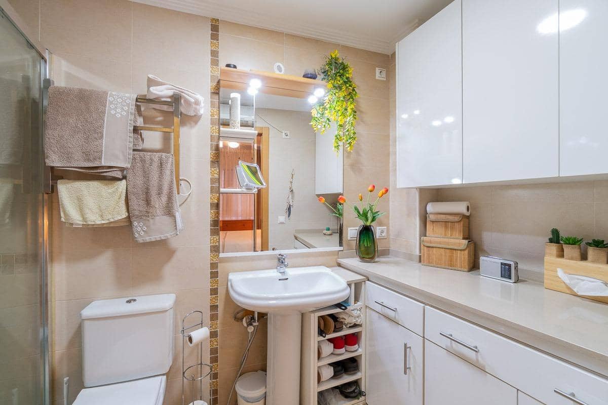 2 makuuhuone Huoneisto myytävänä paikassa Torrevieja - 159 000 € (Ref: 9598163)