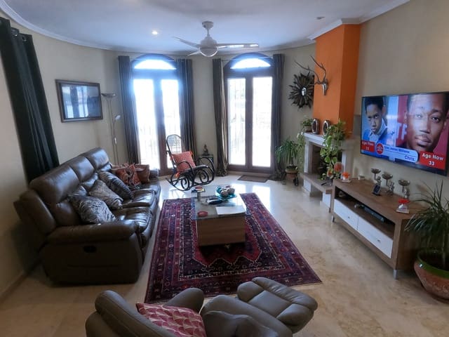 3 slaapkamer Villa te koop in Algorfa met zwembad garage - € 365.000 (Ref: 9604467)