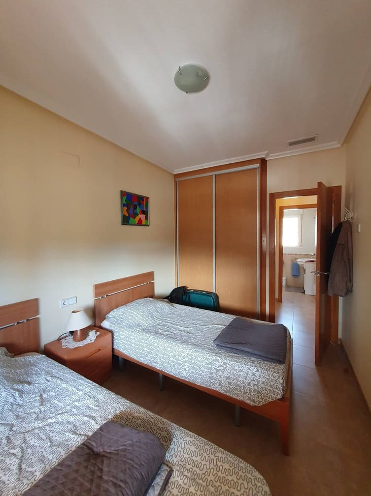 4 makuuhuone Huvila myytävänä paikassa Catral mukana uima-altaan - 369 000 € (Ref: 9607029)