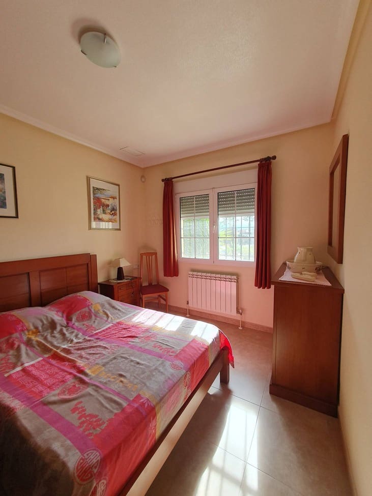 4 makuuhuone Huvila myytävänä paikassa Catral mukana uima-altaan - 369 000 € (Ref: 9607029)