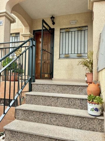 2 sypialnia Dom na sprzedaż w La Torreta, Torrevieja z basenem - 139 000 € (Ref: 9632747)