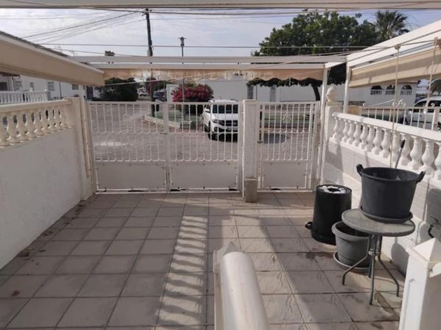 2 quarto Casa em Banda para venda em Torrevieja - 139 900 € (Ref: 9658078)