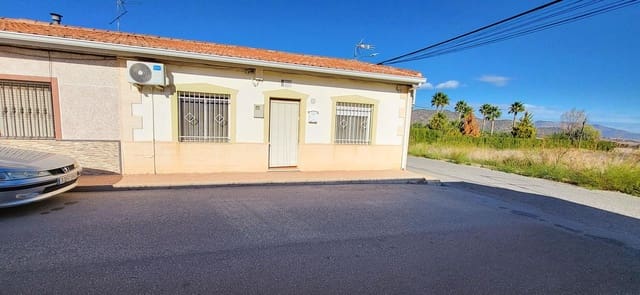 3 makuuhuone Omakotitalo myytävänä paikassa Casas del Senor, Monóvar / Monóver mukana uima-altaan - 135 000 € (Ref: 9658082)