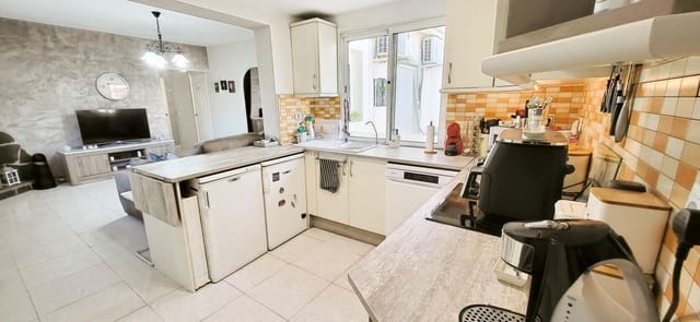 3 makuuhuone Omakotitalo myytävänä paikassa Casas del Senor, Monóvar / Monóver mukana uima-altaan - 135 000 € (Ref: 9658082)