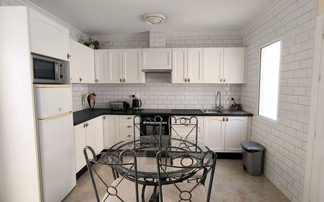 2 slaapkamer Villa te koop in Ciudad Quesada met zwembad - € 195.000 (Ref: 9685664)