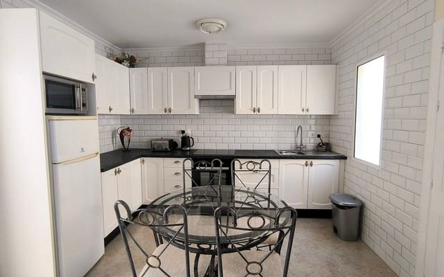 2 slaapkamer Villa te koop in Ciudad Quesada, Rojales met zwembad - € 195.000 (Ref: 9685664)