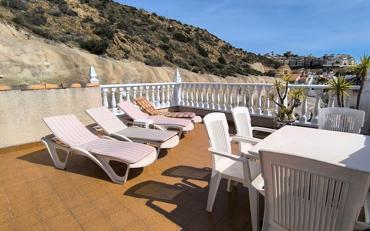 2 slaapkamer Villa te koop in Ciudad Quesada met zwembad - € 195.000 (Ref: 9685664)