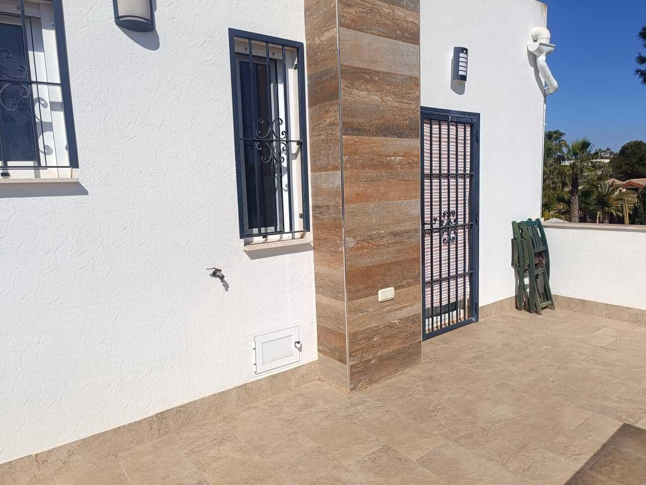 2 soveværelse Villa til salg i Fortuna med swimmingpool garage - € 179.000 (Ref: 9709237)