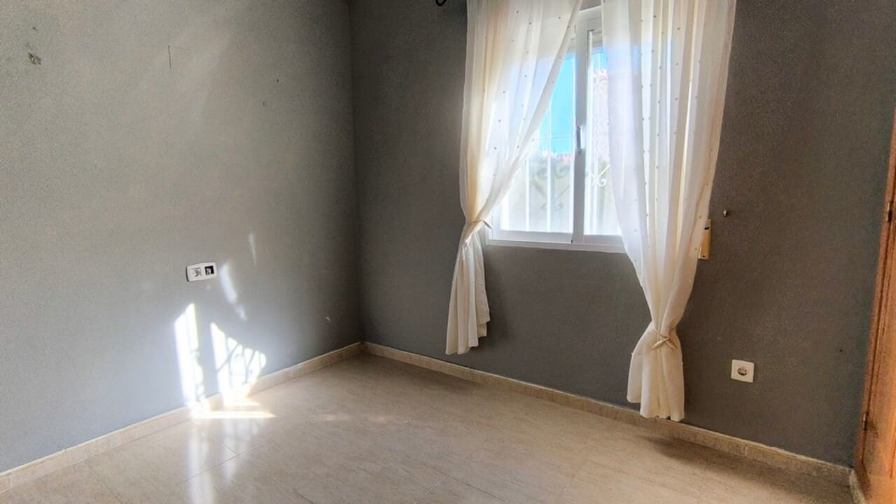 3 soveværelse Villa til salg i Algorfa med swimmingpool garage - € 207.000 (Ref: 9709238)