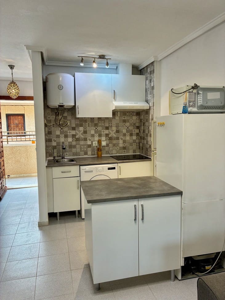 Studio til salg i Torrevieja - € 69.000 (Ref: 9714290)