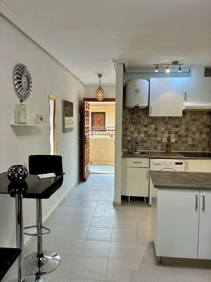 Studio til salg i Torrevieja - € 69.000 (Ref: 9714290)