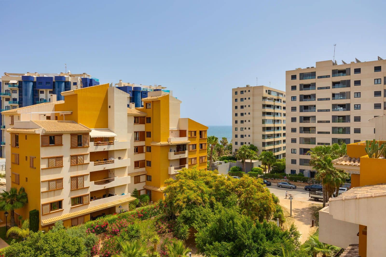 2 soveværelse Lejlighed til salg i Torrevieja med swimmingpool garage - € 239.969 (Ref: 9764867)