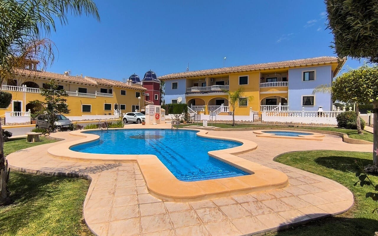 2 sovrum Lägenhet till salu i Dona Pepa med pool - 169 900 € (Ref: 9778947)