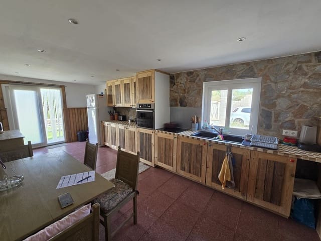 6 soverom Villa til salgs i Sax med svømmebasseng - € 275 000 (Ref: 9790021)