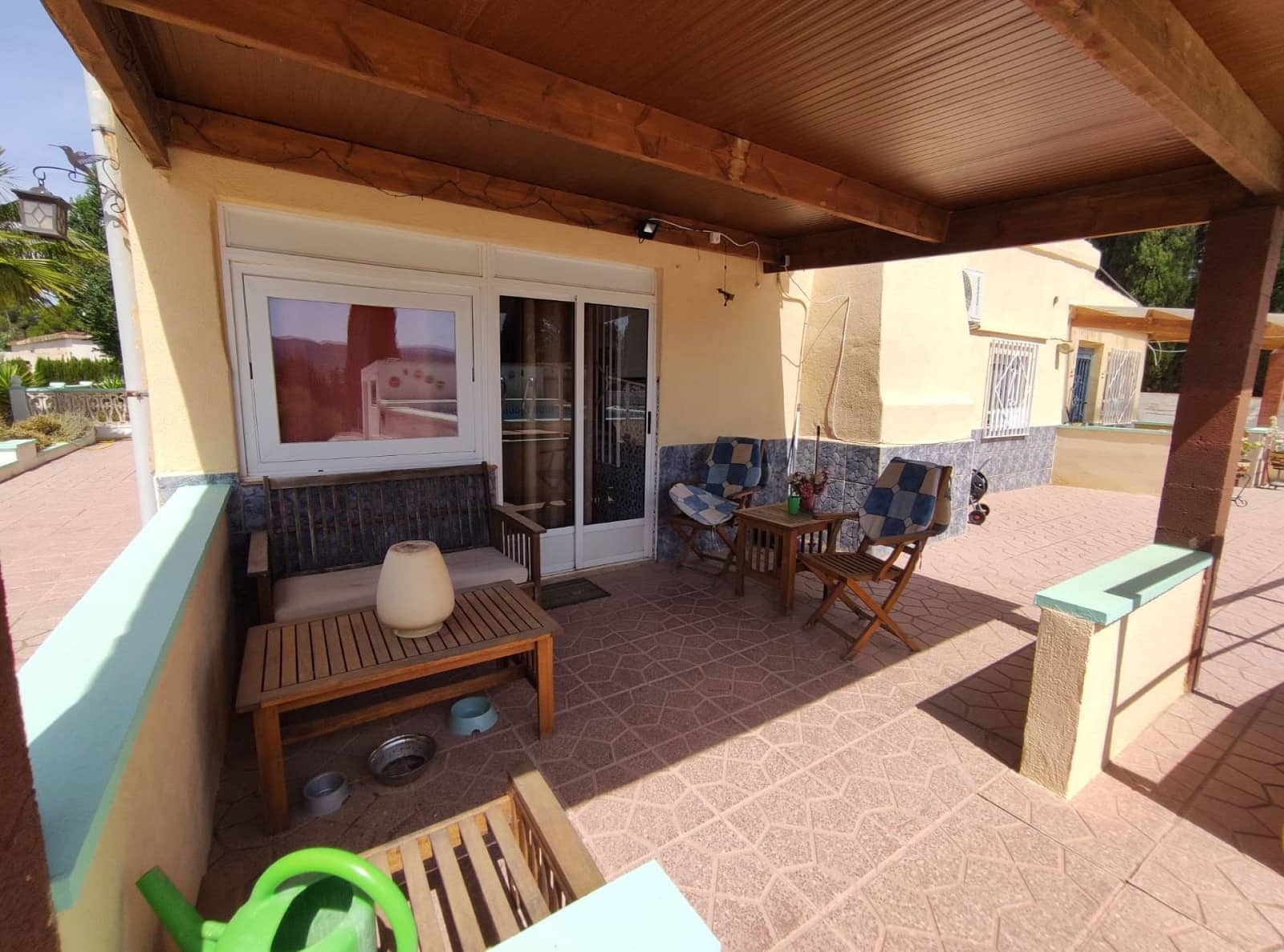 3 bedroom Villa for sale in Sax with pool - € 225,000 (Ref: 9790022)