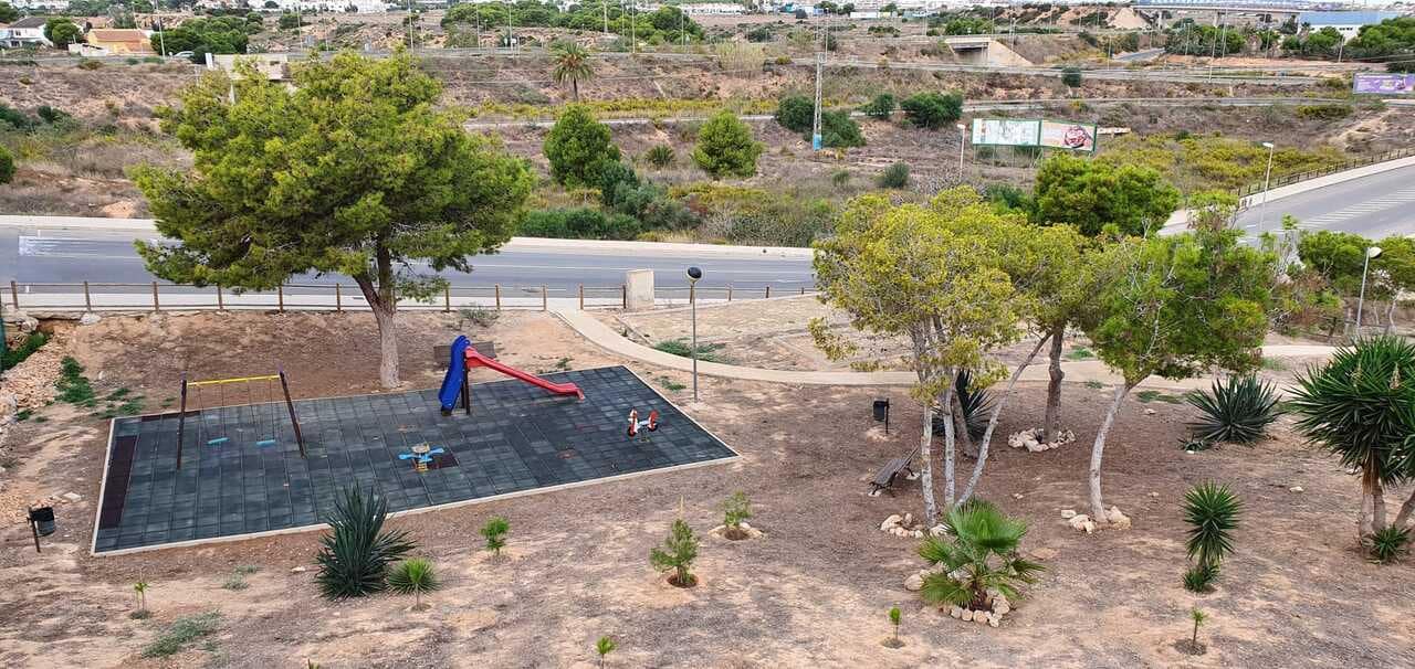 2 soverom Leilighet til salgs i Cabo Roig med svømmebasseng - € 165 000 (Ref: 9790025)