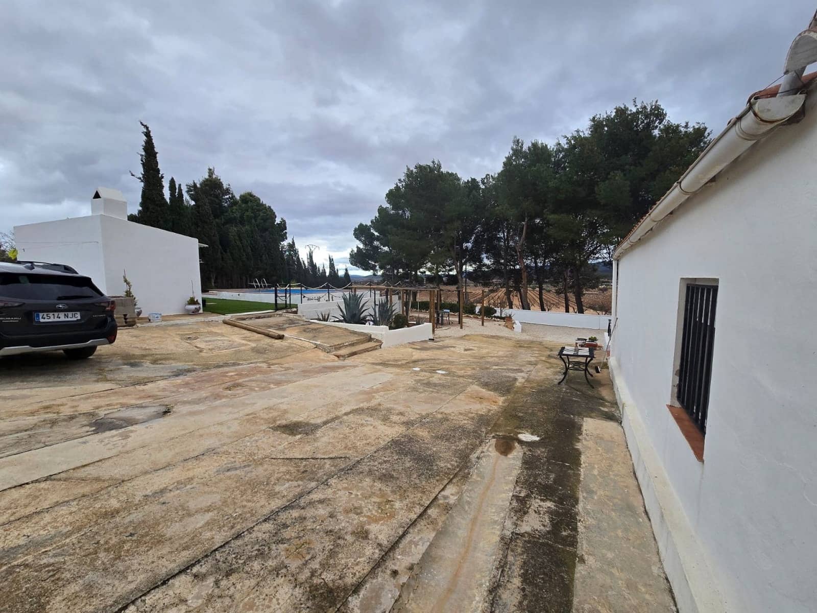 4 soveværelse Finca/Landehus til salg i Yecla med swimmingpool garage - € 185.000 (Ref: 9795675)