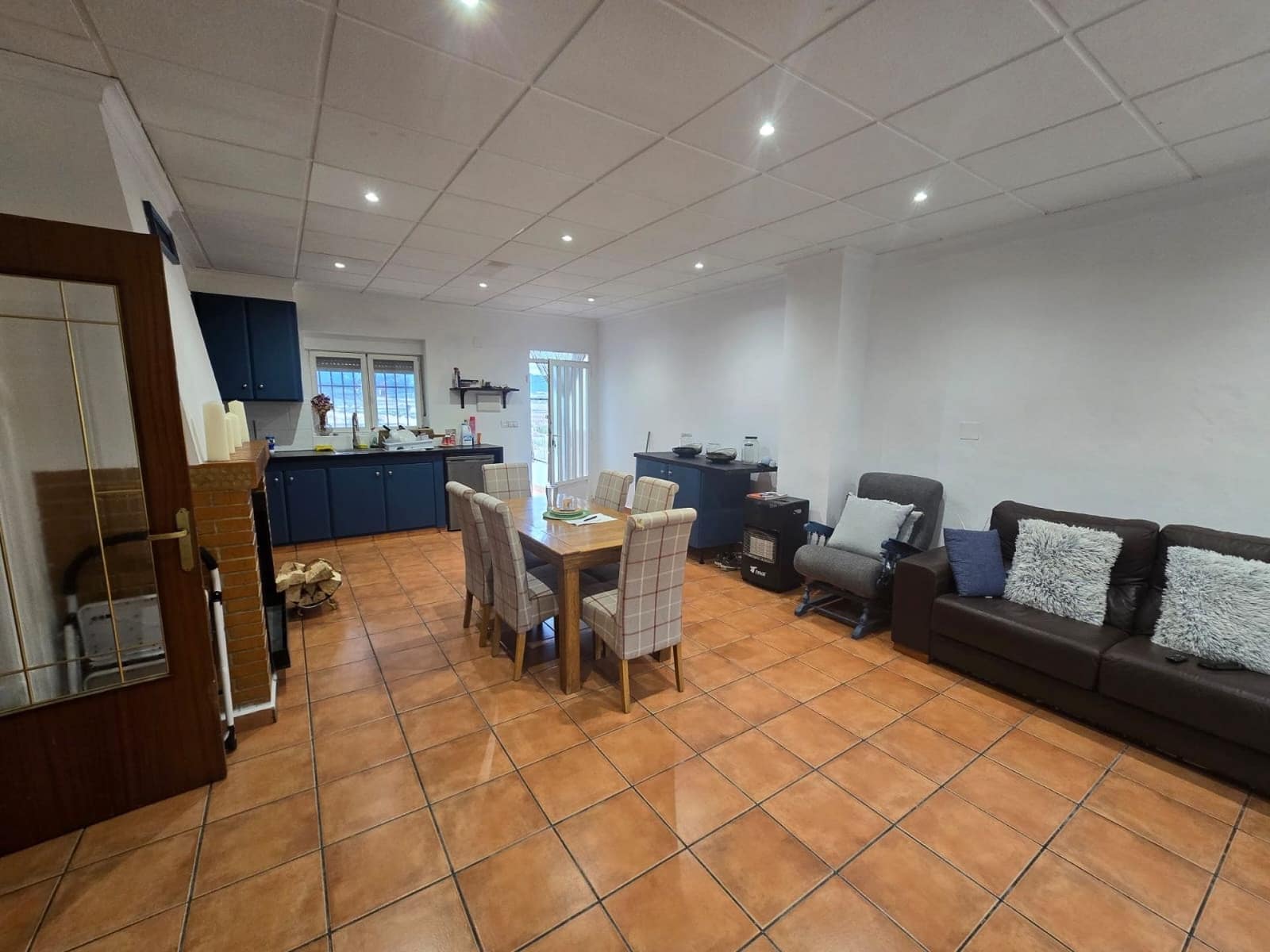 4 soveværelse Finca/Landehus til salg i Yecla med swimmingpool garage - € 185.000 (Ref: 9795675)