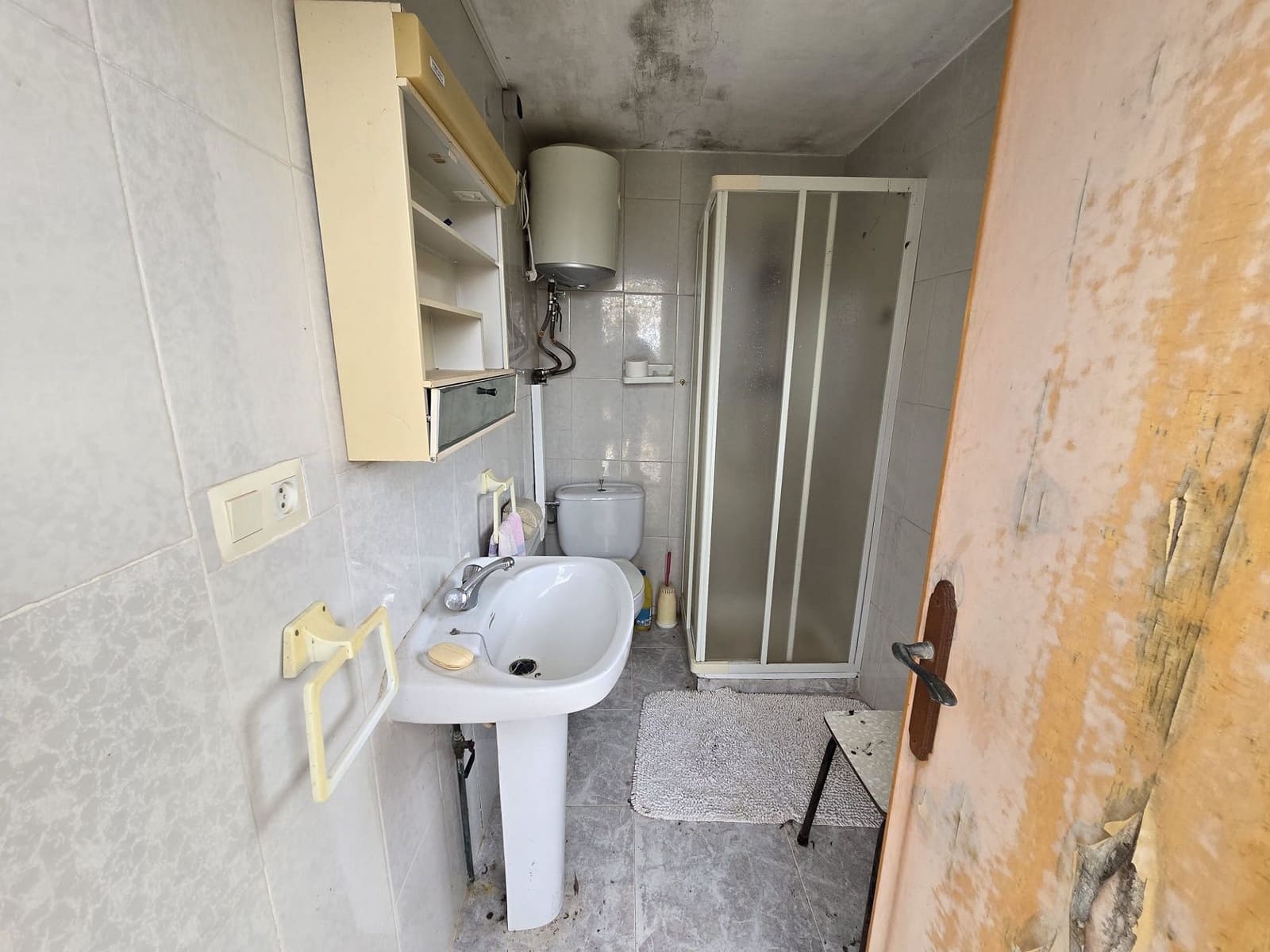 2 slaapkamer Villa te koop in La Romana met garage - € 125.000 (Ref: 9803791)