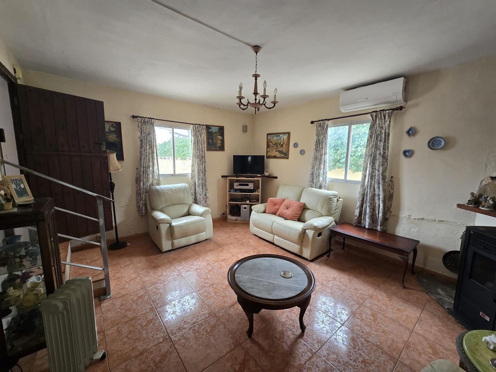2 slaapkamer Villa te koop in La Romana met garage - € 125.000 (Ref: 9803791)