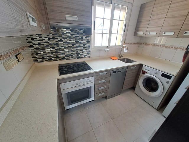 2 Zimmer Villa zu verkaufen in Los Balcones mit Pool Garage - 199.000 € (Ref: 9810961)