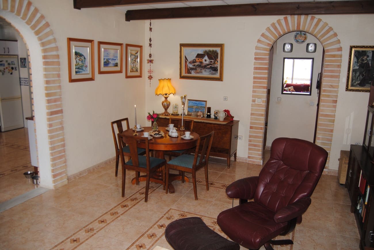3 slaapkamer Bungalow te koop in Torrevieja - € 199.000 (Ref: 9810962)