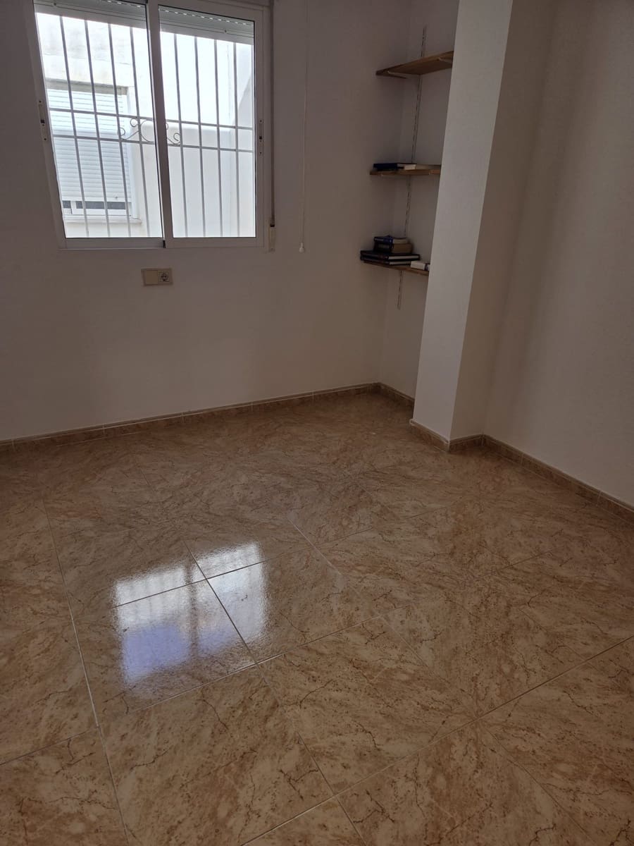 2 sypialnia Apartament na sprzedaż w Torrevieja - 136 500 € (Ref: 9814119)