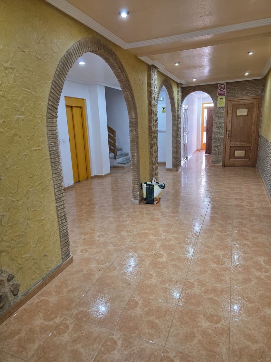 2 sypialnia Apartament na sprzedaż w Torrevieja - 136 500 € (Ref: 9814119)