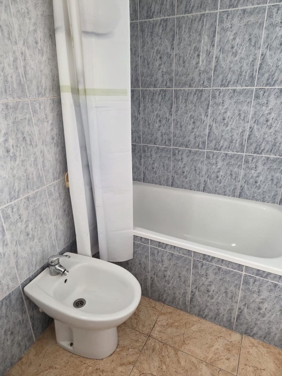 2 sypialnia Apartament na sprzedaż w Torrevieja - 136 500 € (Ref: 9814119)