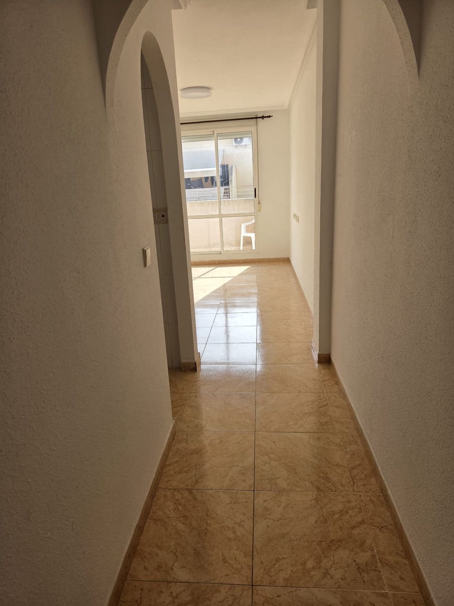 2 sypialnia Apartament na sprzedaż w Torrevieja - 136 500 € (Ref: 9814119)