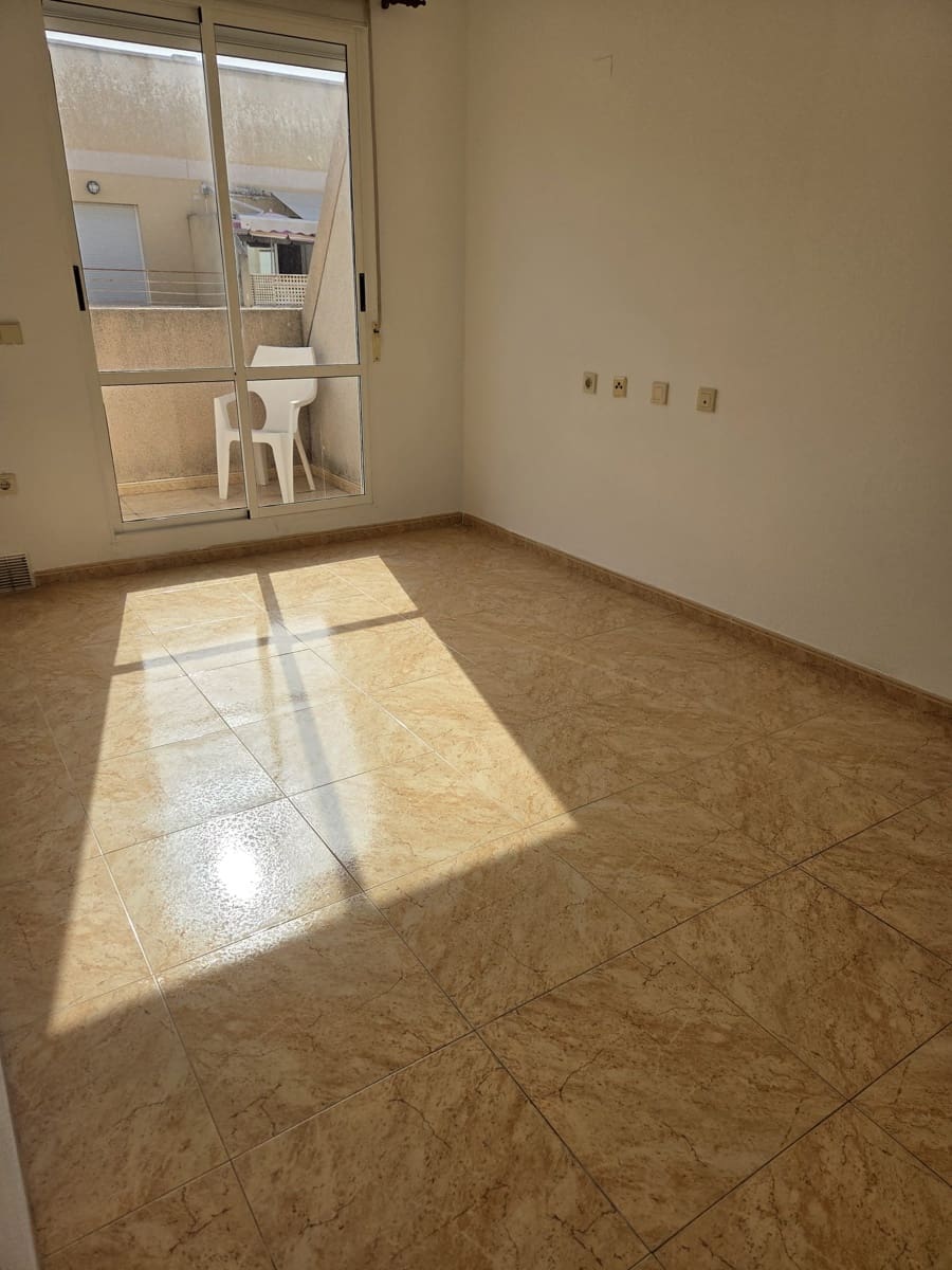 2 sypialnia Apartament na sprzedaż w Torrevieja - 136 500 € (Ref: 9814119)
