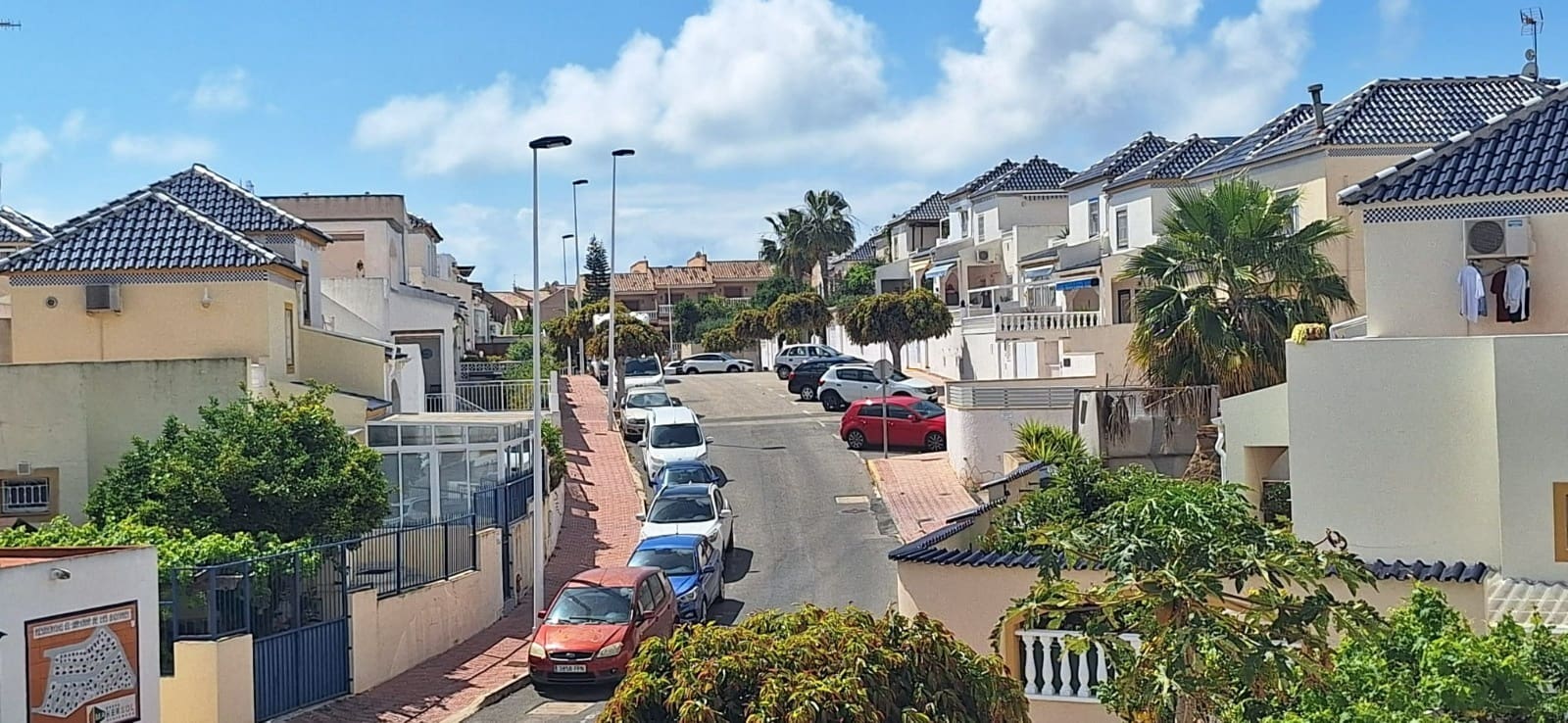 3 soveværelse Byhus til salg i Torrevieja med swimmingpool garage - € 225.000 (Ref: 9816659)