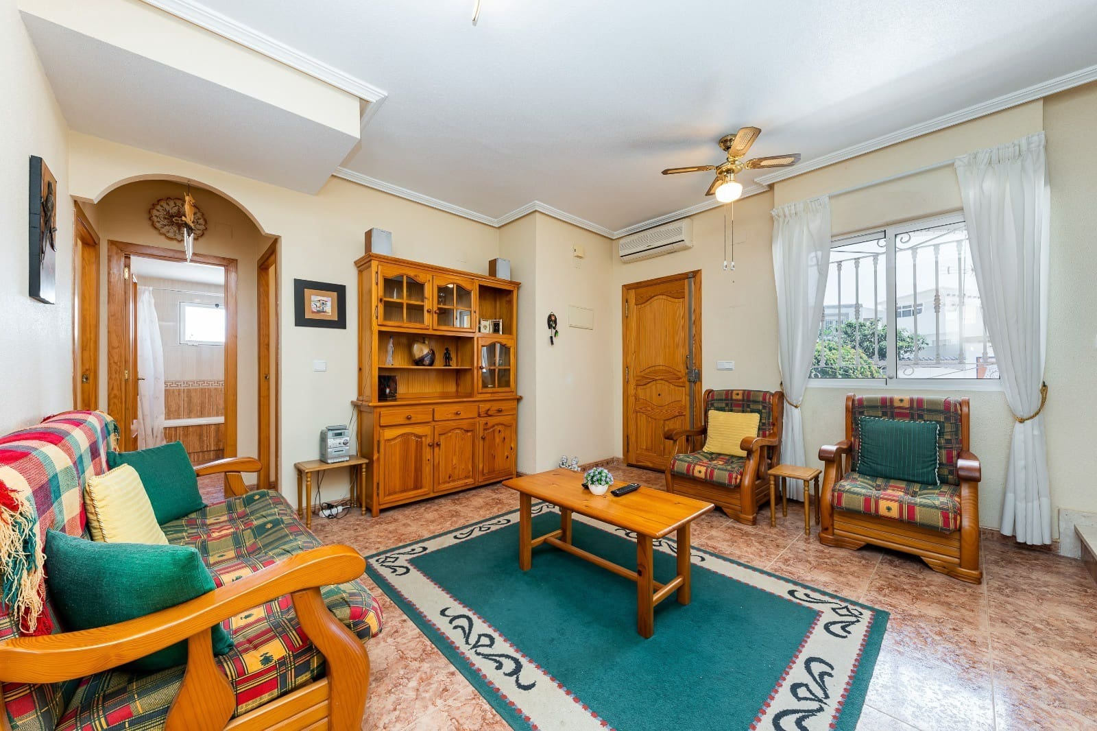 3 soveværelse Byhus til salg i Torrevieja med swimmingpool garage - € 225.000 (Ref: 9816659)