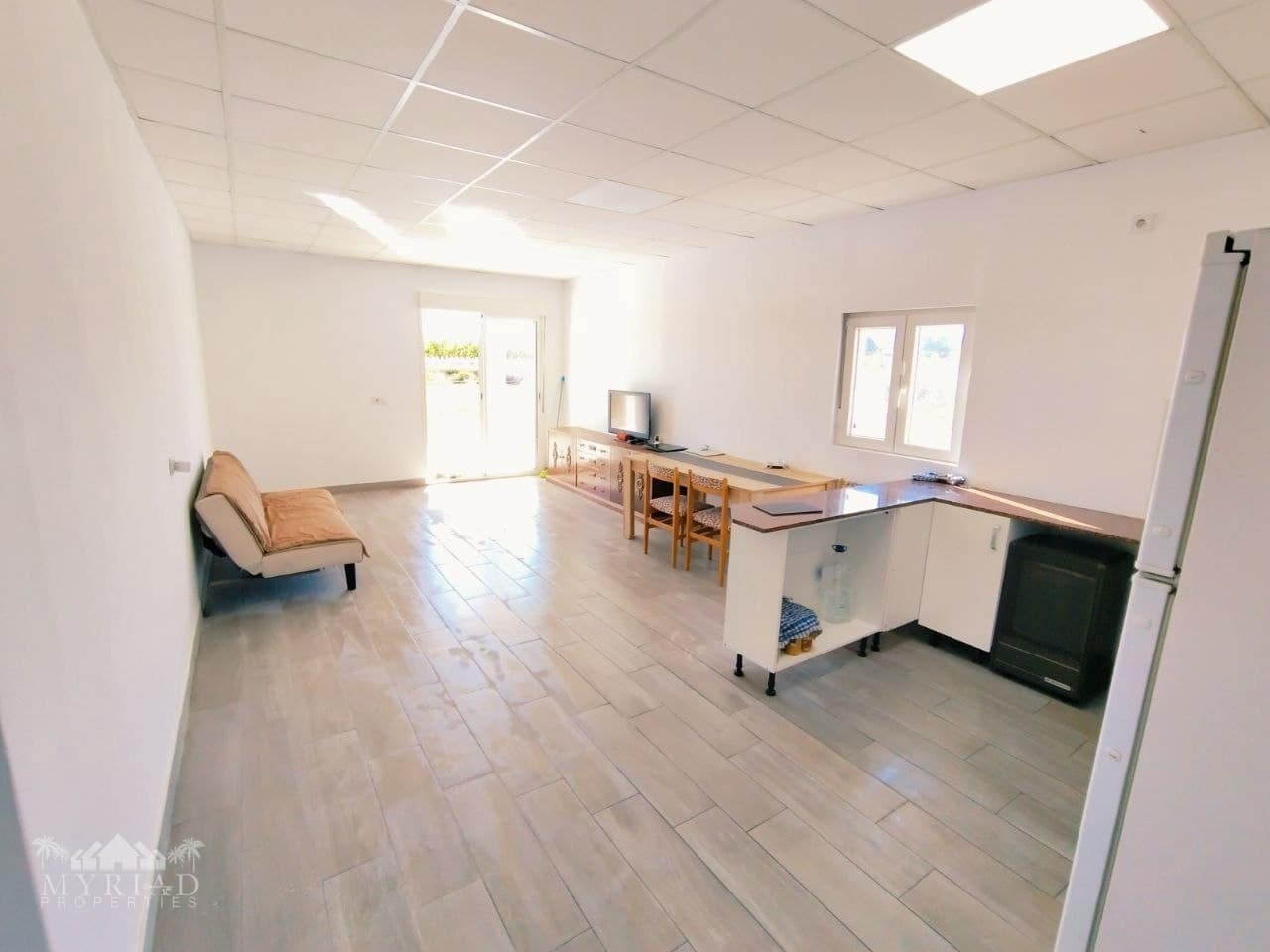 4 bedroom Villa for sale in Pinoso - € 210,000 (Ref: 9821735)