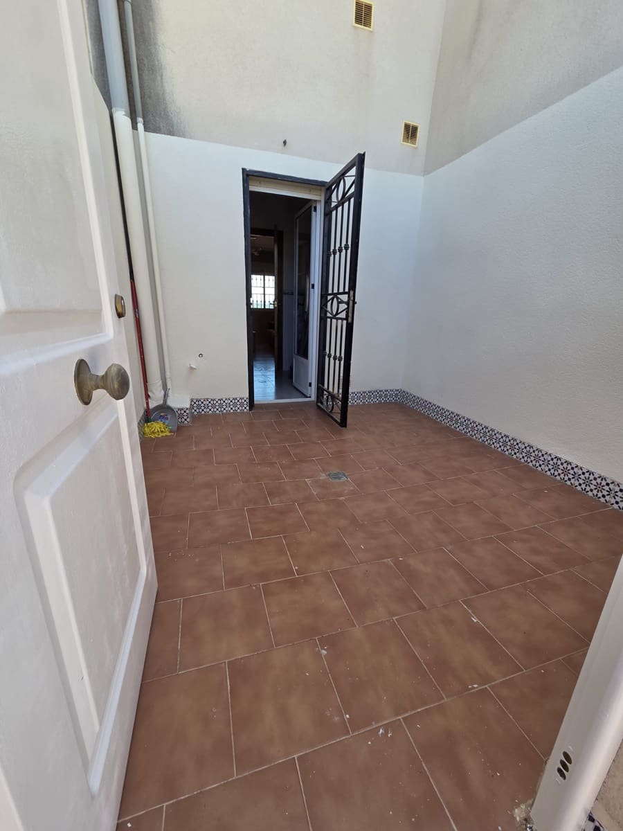 2 sovrum Bungalow till salu i Orihuela Costa med pool - 159 000 € (Ref: 9821736)