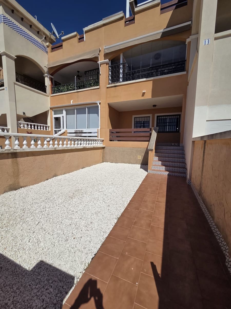 2 sovrum Bungalow till salu i Orihuela Costa med pool - 159 000 € (Ref: 9821736)
