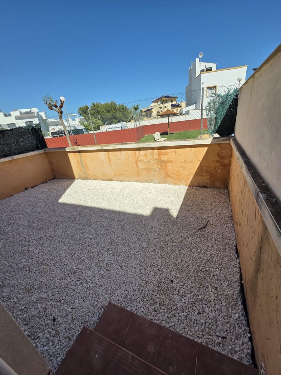2 sovrum Bungalow till salu i Orihuela Costa med pool - 159 000 € (Ref: 9821736)