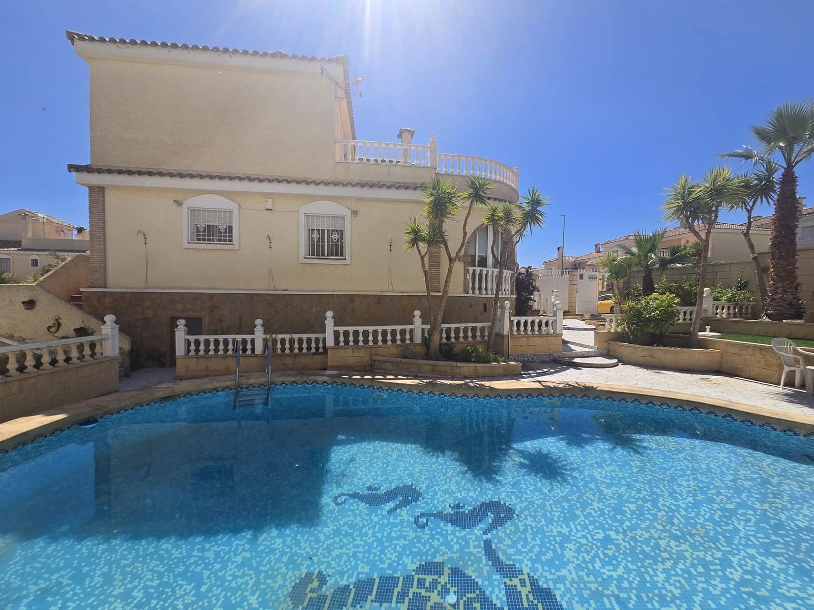 5 soverom Villa til salgs i Monforte del Cid med svømmebasseng - € 349 995 (Ref: 9830488)