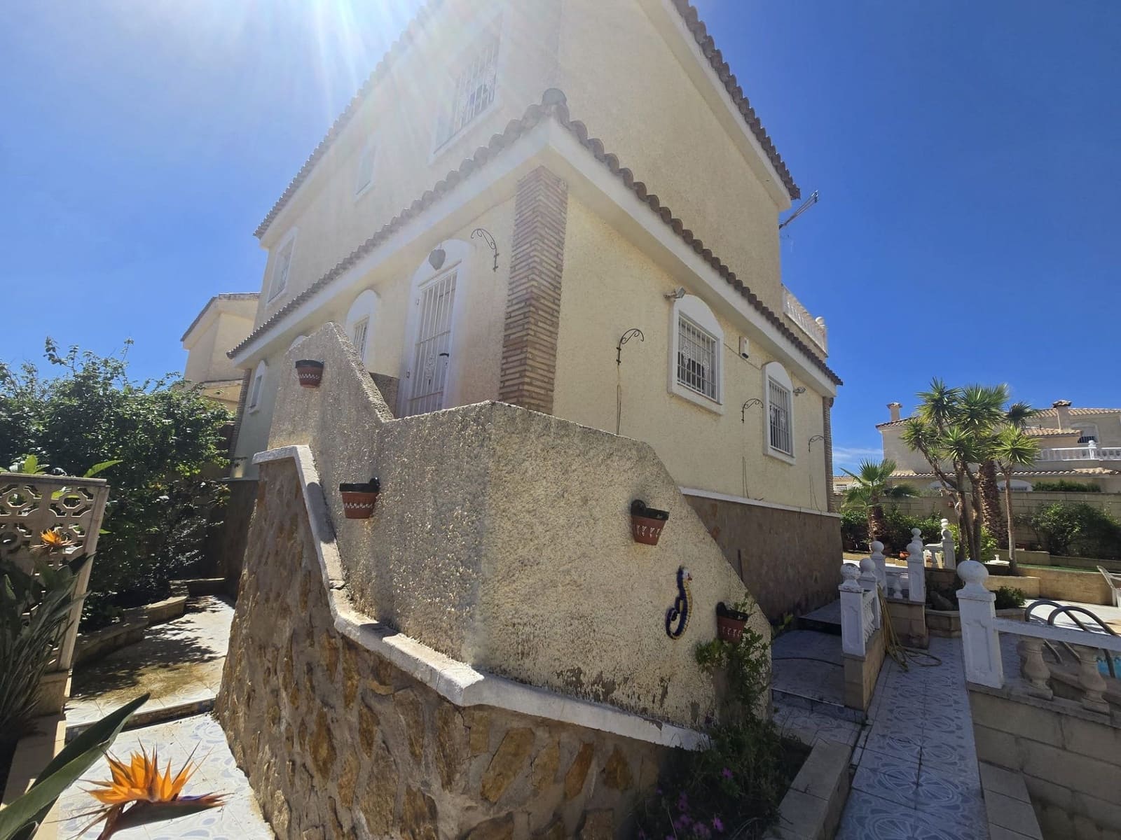 5 soverom Villa til salgs i Monforte del Cid med svømmebasseng - € 349 995 (Ref: 9830488)