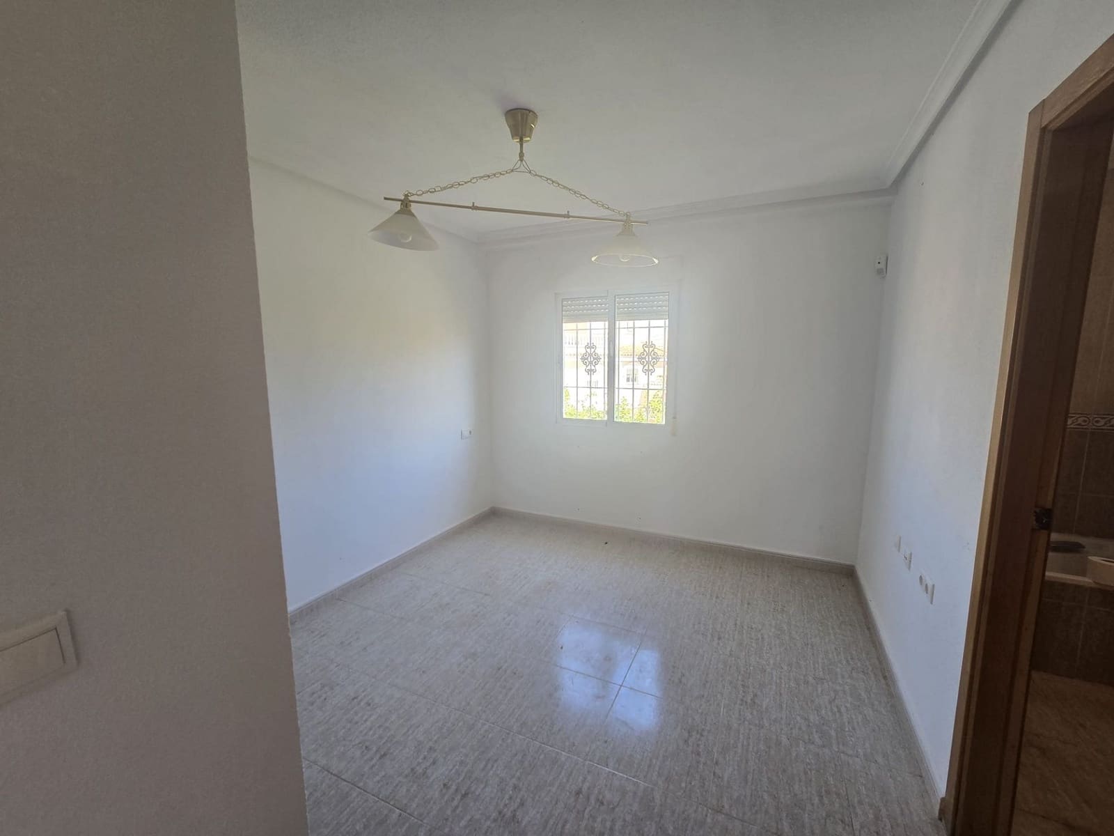 5 soverom Villa til salgs i Monforte del Cid med svømmebasseng - € 349 995 (Ref: 9830488)