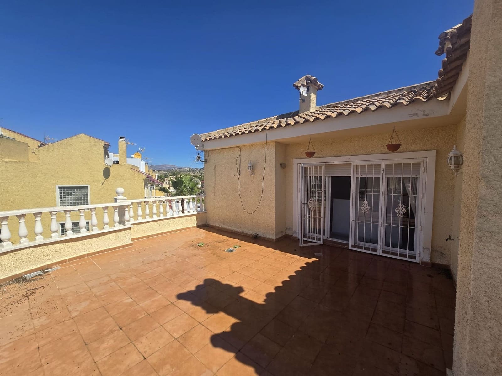 5 soverom Villa til salgs i Monforte del Cid med svømmebasseng - € 349 995 (Ref: 9830488)