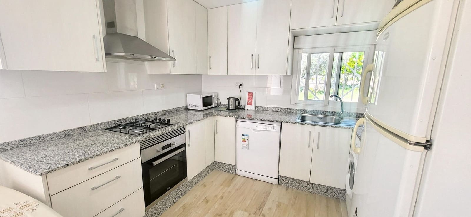 3 bedroom Villa for sale in La Romana with pool - € 279,999 (Ref: 9830489)
