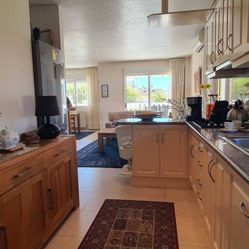 3 soveværelse Byhus til salg i Benimar med swimmingpool - € 279.000 (Ref: 9838603)