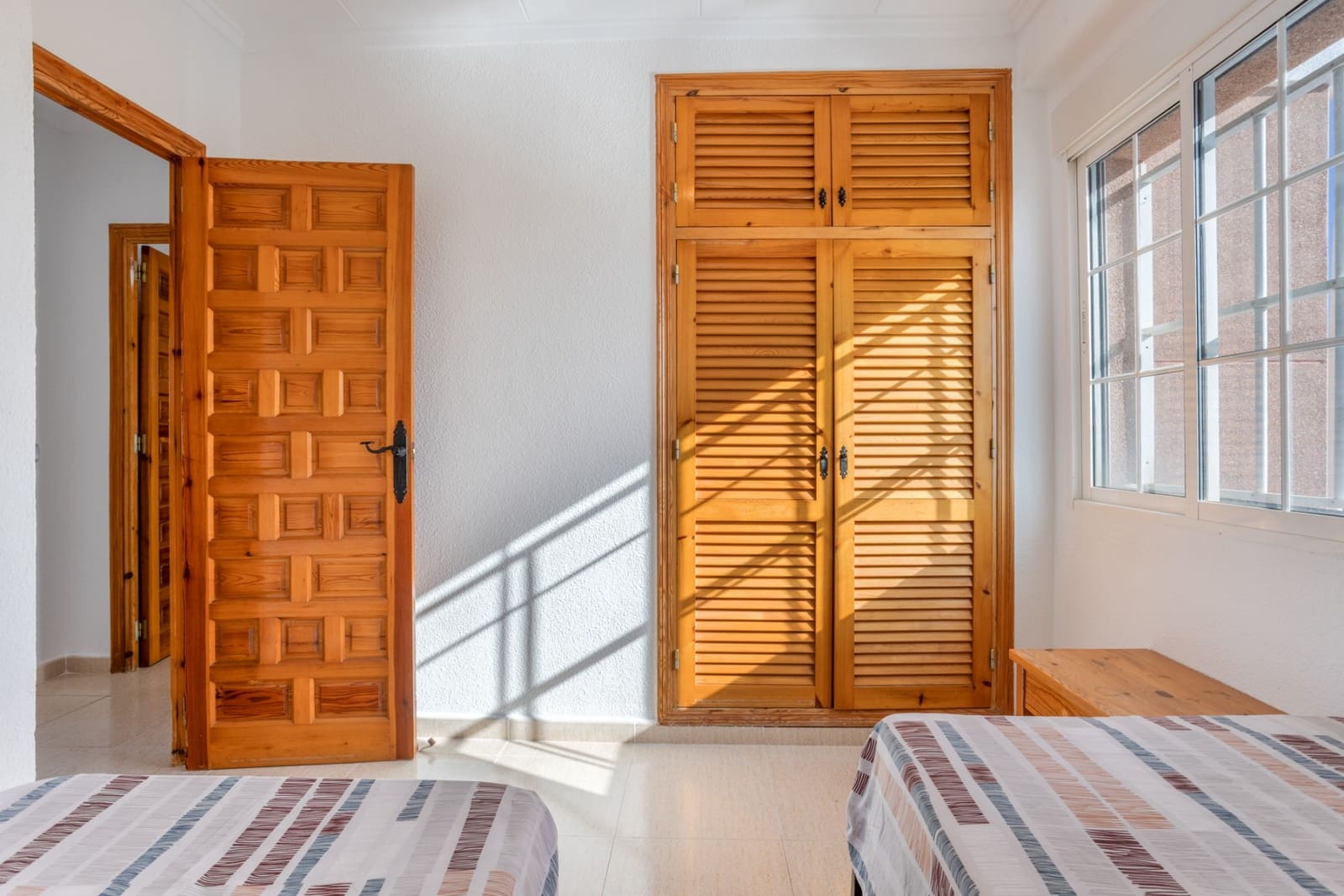 3 chambre Villa/Maison à vendre à Torrevieja avec piscine - 330 000 € (Ref: 9838607)