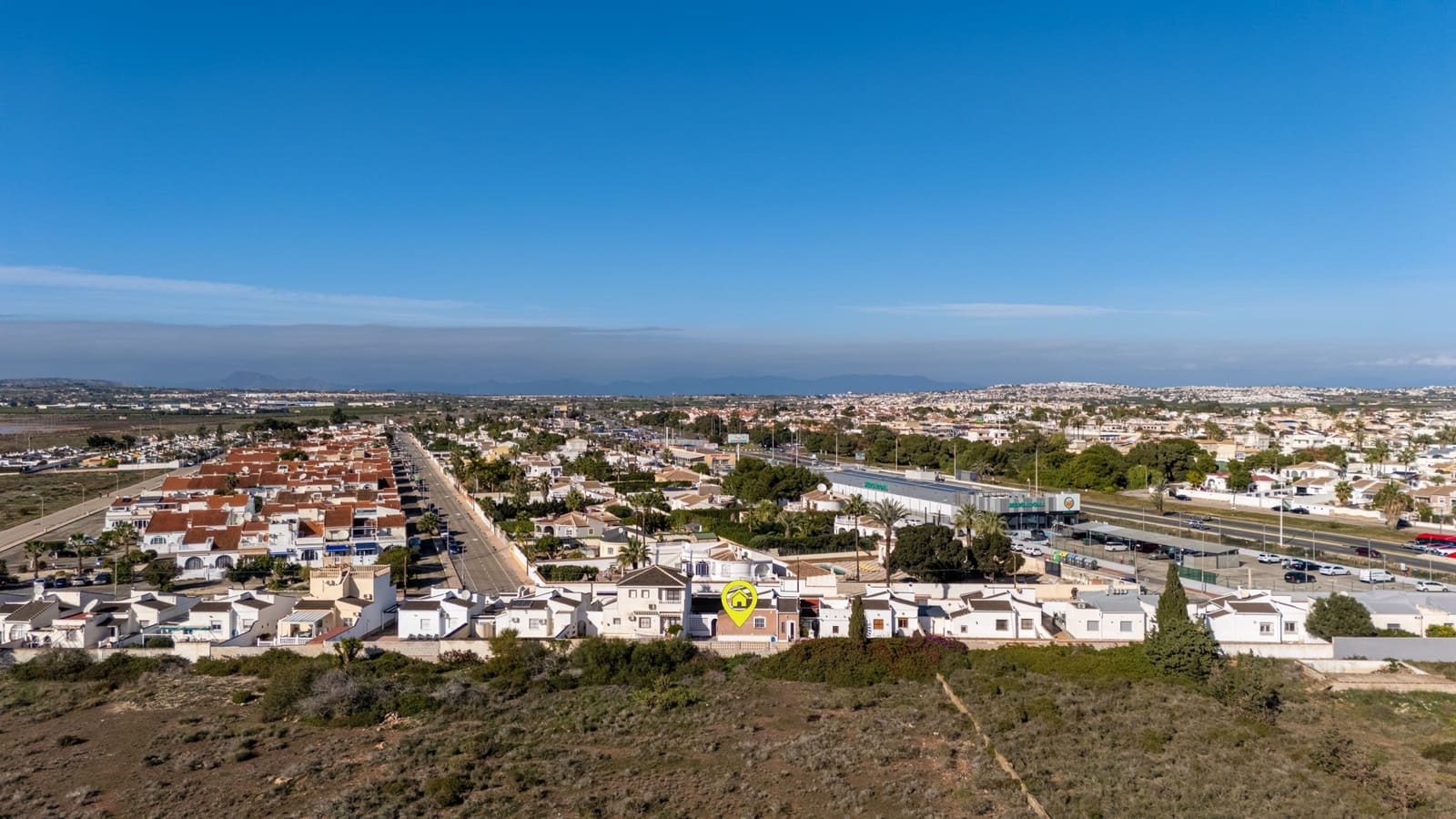 3 chambre Villa/Maison à vendre à Torrevieja avec piscine - 330 000 € (Ref: 9838607)