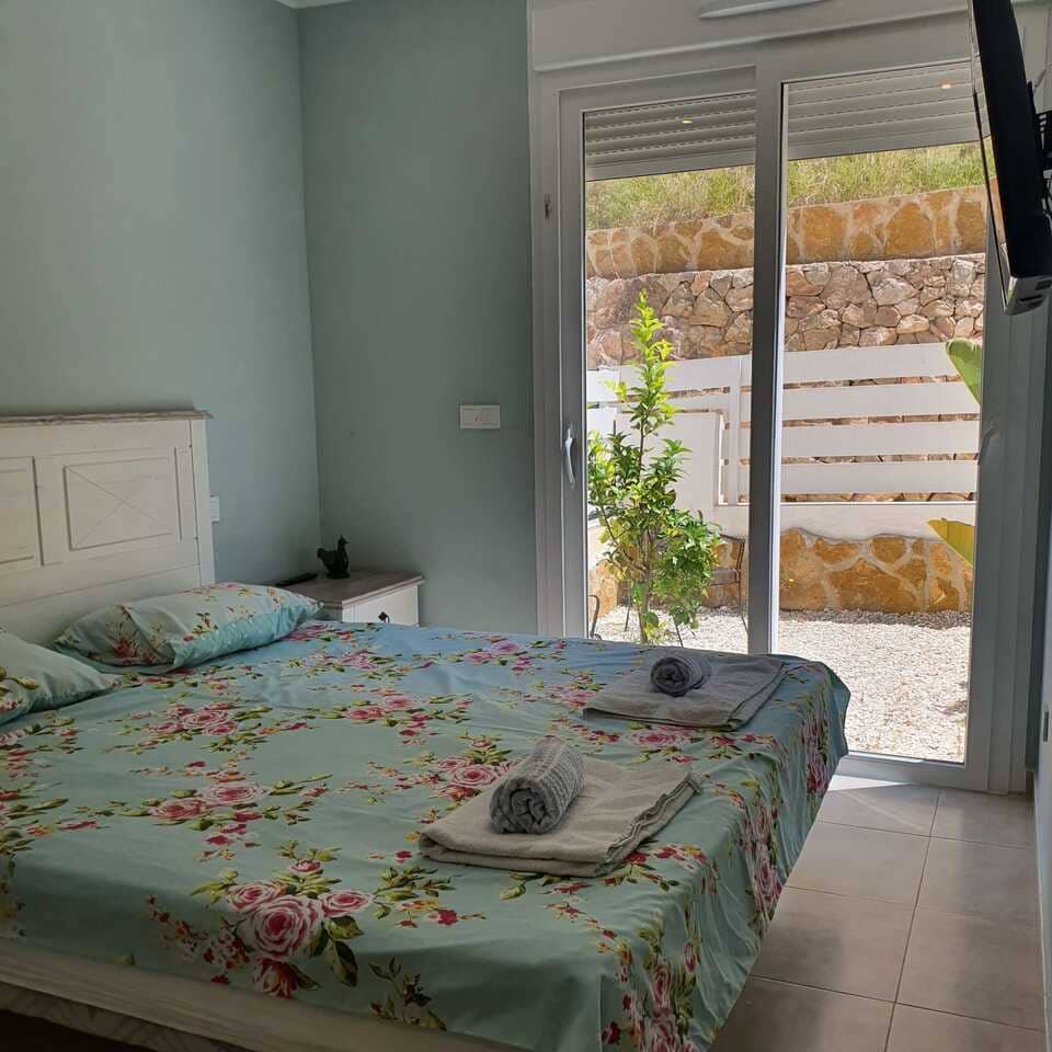 Casa de 3 habitaciones en La Marquesa en venta con piscina - 280.000 € (Ref: 9838804)